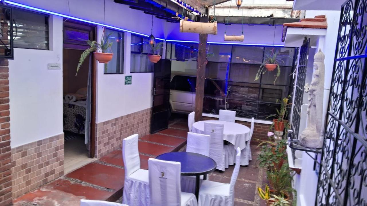 Hotel Kamelot Parque Central Quetzaltenango Zewnętrze zdjęcie